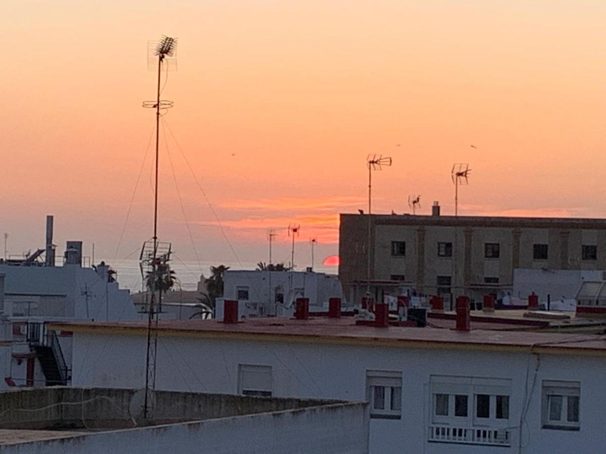 Atico Terraza Cadiz Centro Ascensor Playa De La Caleta Apartment Екстериор снимка